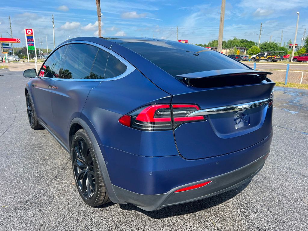 2019 Tesla Model X Long Range AWD - 22385808 - 9