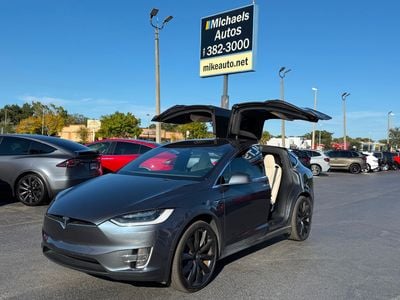 2019 Tesla Model X - 5YJXCBE25KF204115