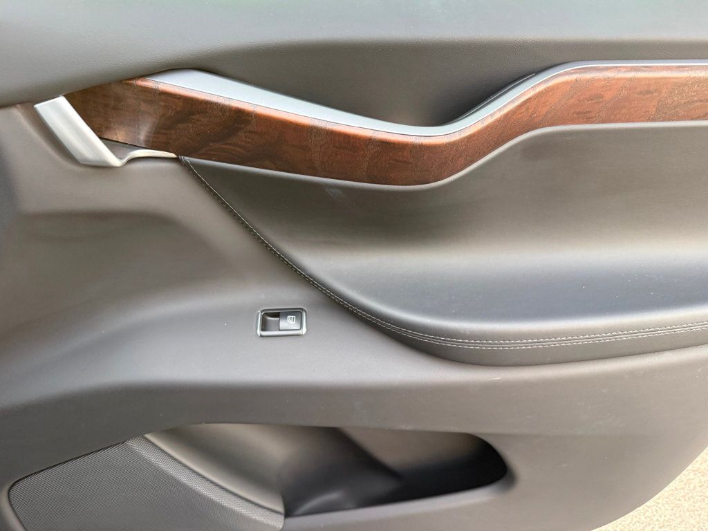 2019 Tesla Model X Long Range AWD - 22978044 - 31