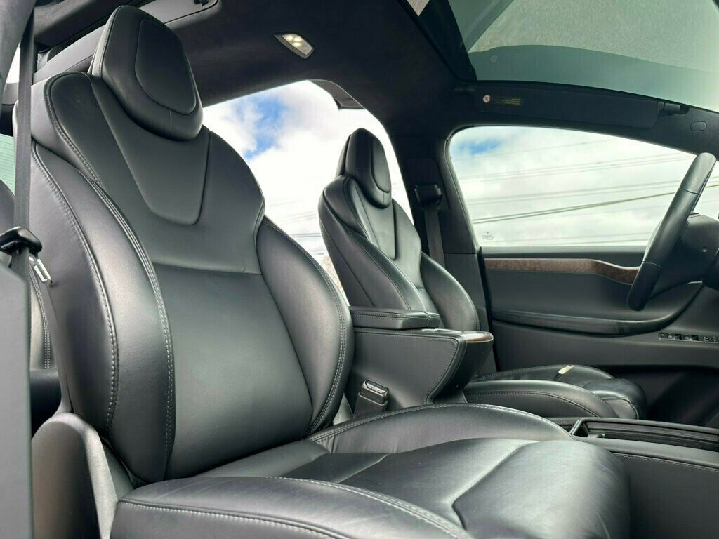 2019 Tesla Model X Long Range AWD - 22409387 - 17