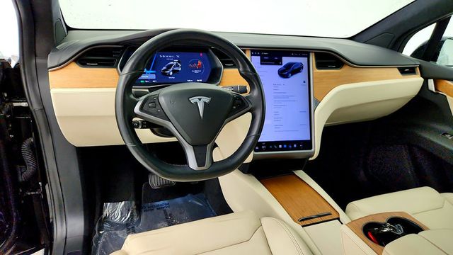 2019 Tesla Model X Long Range AWD w/ 7-Seat Cream Premium Interior - 23096107 - 11