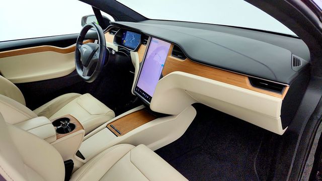 2019 Tesla Model X Long Range AWD w/ 7-Seat Cream Premium Interior - 23096107 - 29
