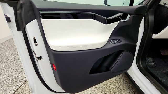 2019 Tesla Model X Long Range AWD w/ Full Self-Driving & 7-Seat Interior - 23000074 - 10