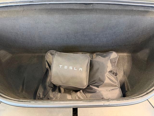 2019 Tesla Model X Performance AWD - 23068547 - 38