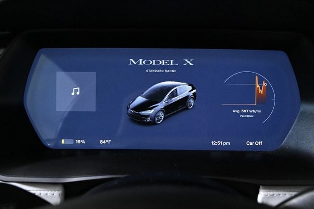 2019 Tesla Model X Standard Range - 22778463 - 10