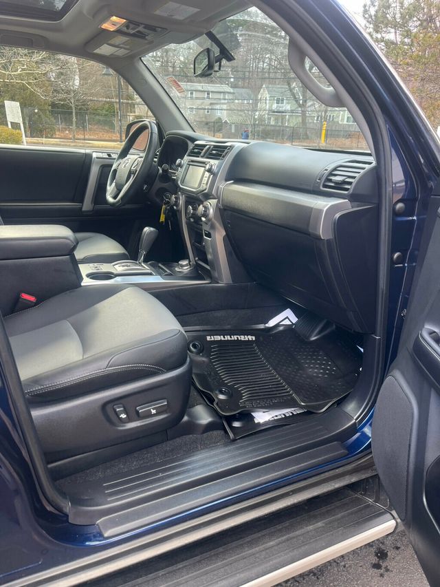 2019 Toyota 4Runner  - 22972415 - 9