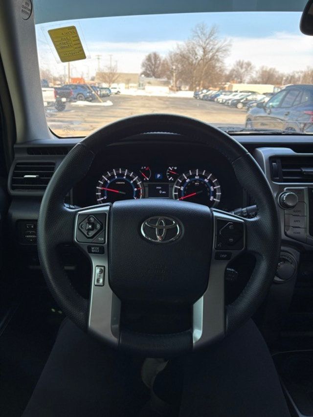 2019 Toyota 4Runner  - 22976562 - 13