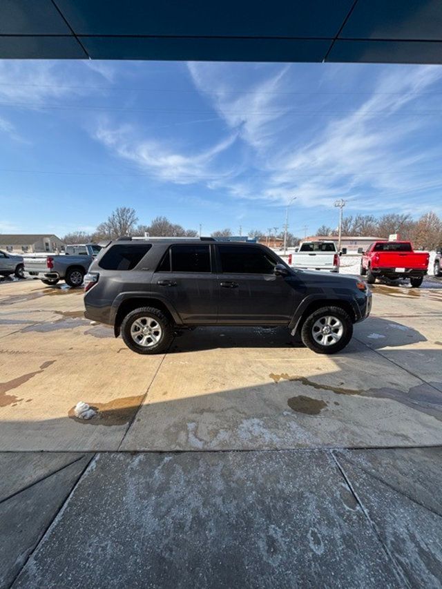 2019 Toyota 4Runner  - 22976562 - 4