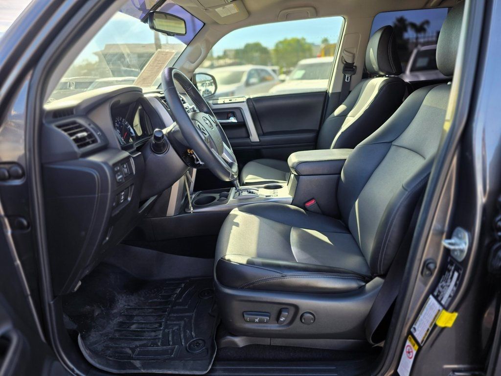 2019 Toyota 4Runner  - 22962816 - 31