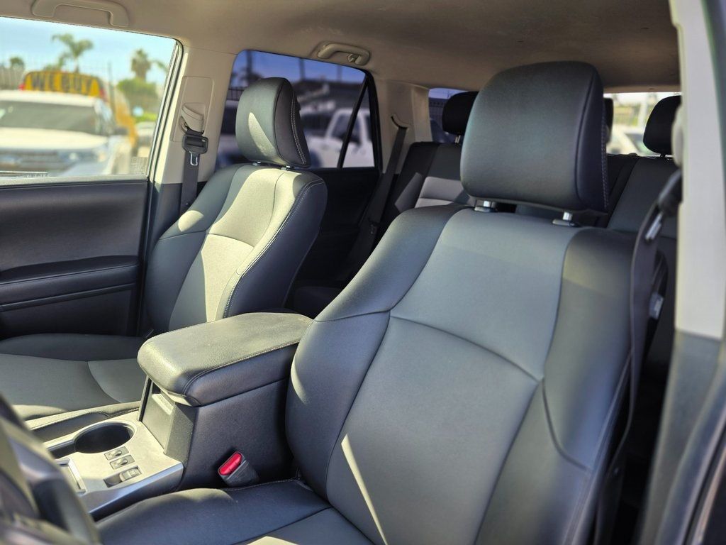 2019 Toyota 4Runner  - 22962816 - 32