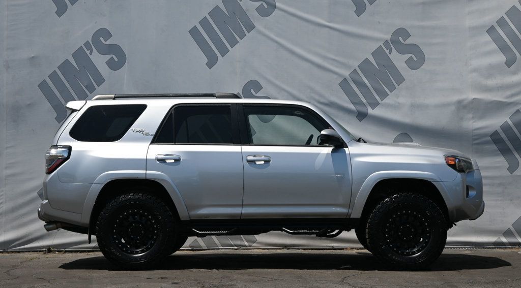 2019 Toyota 4Runner TRD Off-Road photo 4