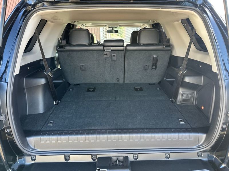 2019 Toyota 4Runner Limited - 22989059 - 19