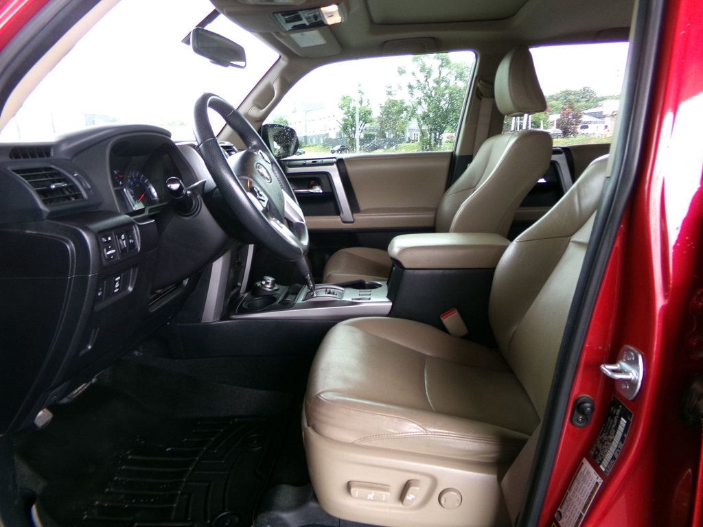 2019 Toyota 4Runner Limited 4WD - 23025769 - 19