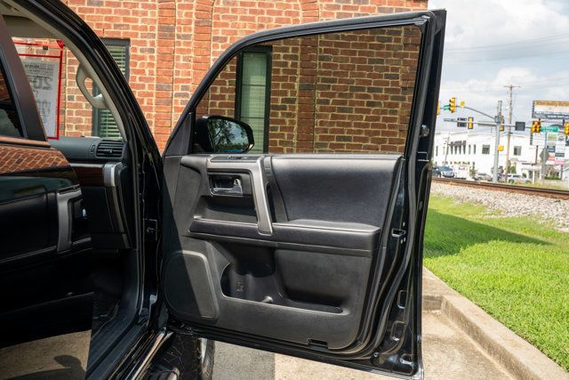 2019 Toyota 4Runner LocalTrade/Limited/Heated&CooledSeats/PowerSunroof/BackupCamera - 23052727 - 39