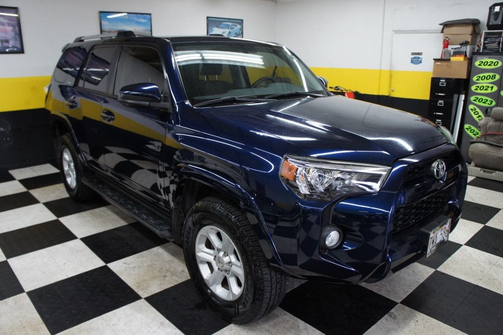 2019 Toyota 4Runner Low Mileage, Dealer Serviced, SR5 4WD, Immaculate - 22982500 - 13