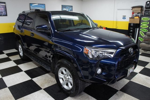 2019 Toyota 4Runner Low Mileage, Dealer Serviced, SR5 4WD, Immaculate - 22982500 - 13