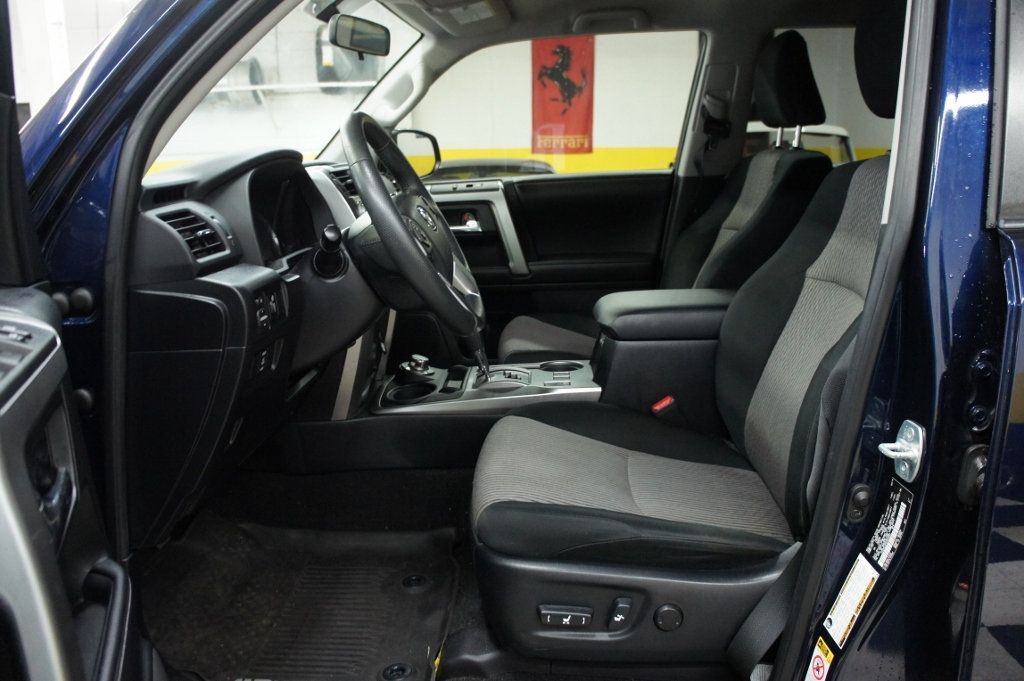 2019 Toyota 4Runner Low Mileage, Dealer Serviced, SR5 4WD, Immaculate - 22982500 - 29