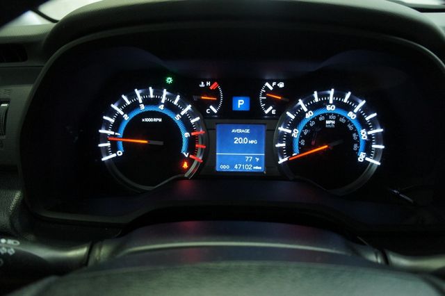 2019 Toyota 4Runner Low Mileage, Dealer Serviced, SR5 4WD, Immaculate - 22982500 - 32