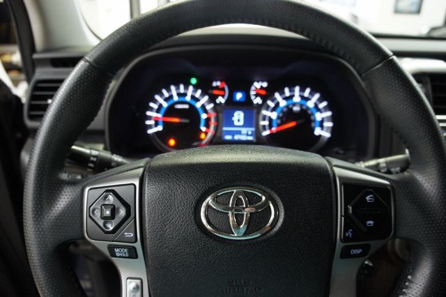 2019 Toyota 4Runner Low Mileage, Dealer Serviced, SR5 4WD, Immaculate - 22982500 - 33