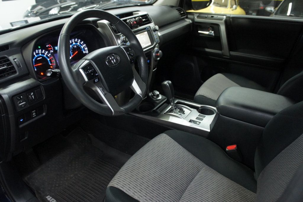 2019 Toyota 4Runner Low Mileage, Dealer Serviced, SR5 4WD, Immaculate - 22982500 - 37