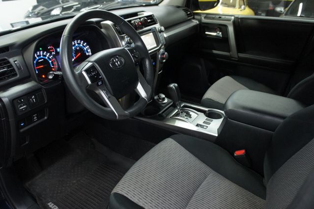 2019 Toyota 4Runner Low Mileage, Dealer Serviced, SR5 4WD, Immaculate - 22982500 - 37