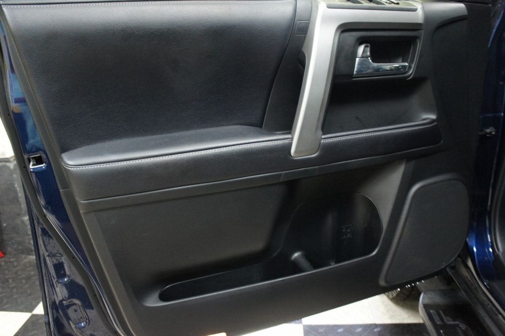 2019 Toyota 4Runner Low Mileage, Dealer Serviced, SR5 4WD, Immaculate - 22982500 - 39