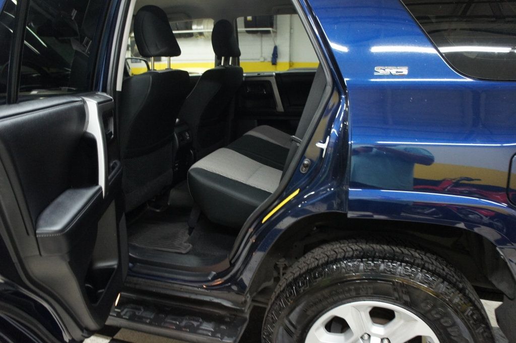 2019 Toyota 4Runner Low Mileage, Dealer Serviced, SR5 4WD, Immaculate - 22982500 - 41