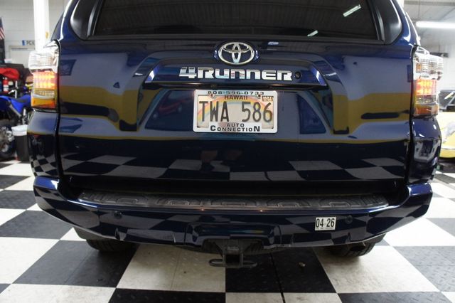 2019 Toyota 4Runner Low Mileage, Dealer Serviced, SR5 4WD, Immaculate - 22982500 - 46