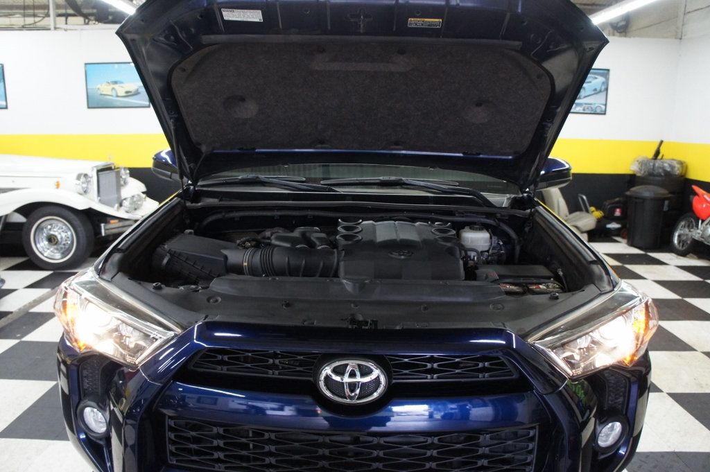 2019 Toyota 4Runner Low Mileage, Dealer Serviced, SR5 4WD, Immaculate - 22982500 - 52