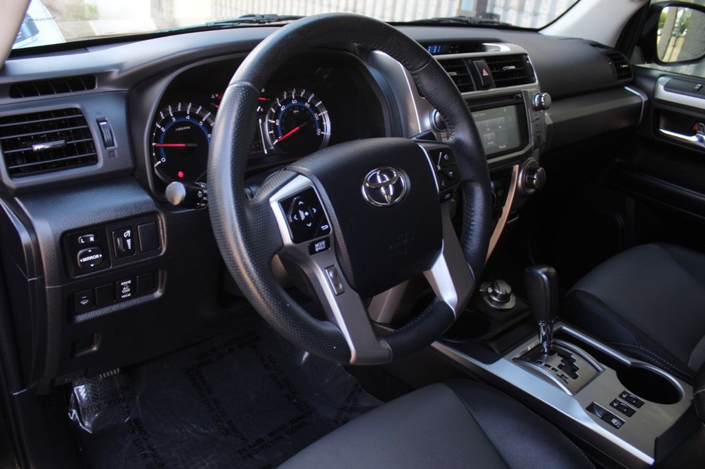 2019 Toyota 4Runner SR5 Premium photo 21