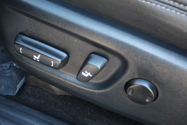 2019 Toyota 4Runner ONE OWNER SR5 PREMIUM LEATHER MOONROOF, NAVIGATION NEW TIRES - 22900778 - 23