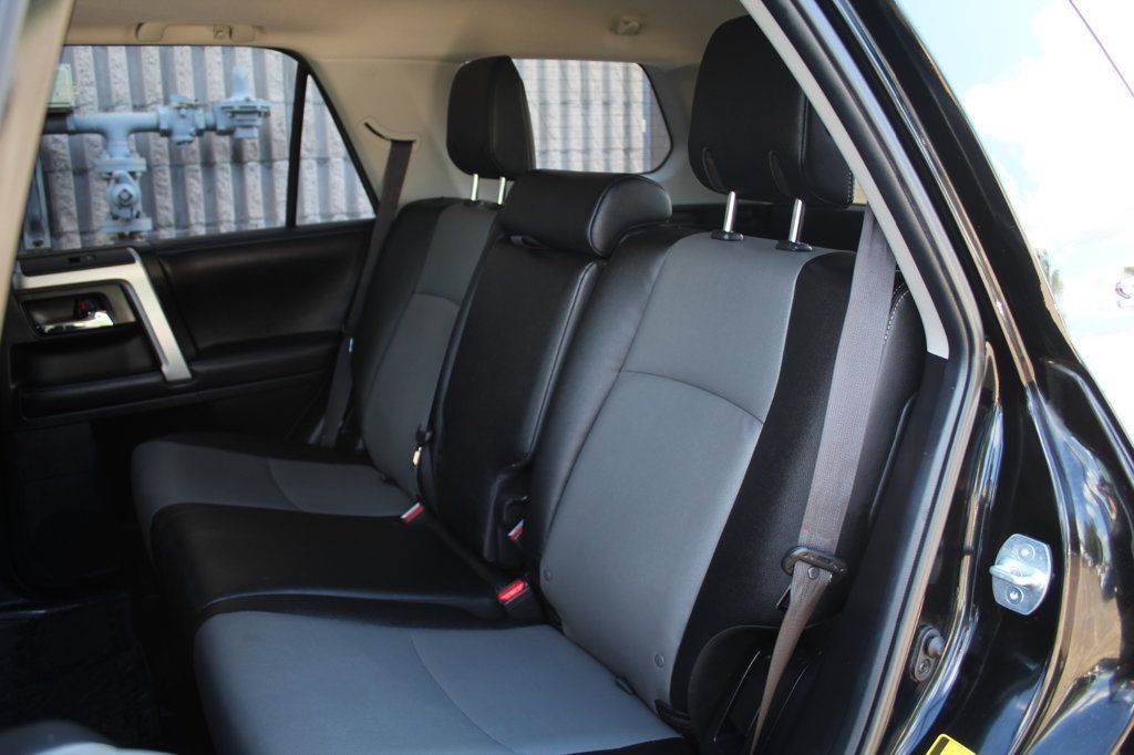 2019 Toyota 4Runner SR5 Premium photo 24