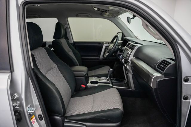 2019 Toyota 4Runner SR5 2WD - 23028843 - 19