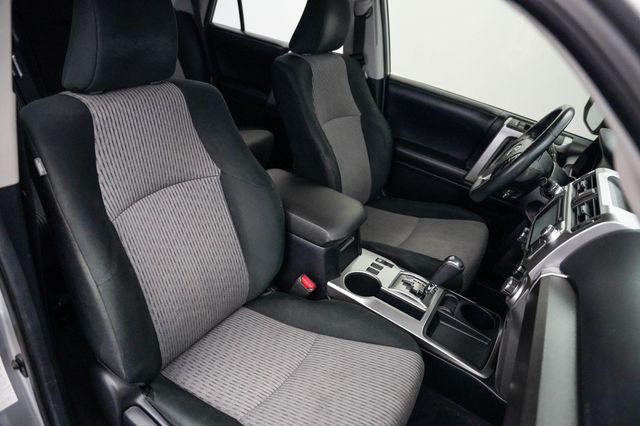 2019 Toyota 4Runner SR5 2WD - 23028843 - 20