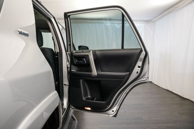 2019 Toyota 4Runner SR5 2WD - 23028843 - 22