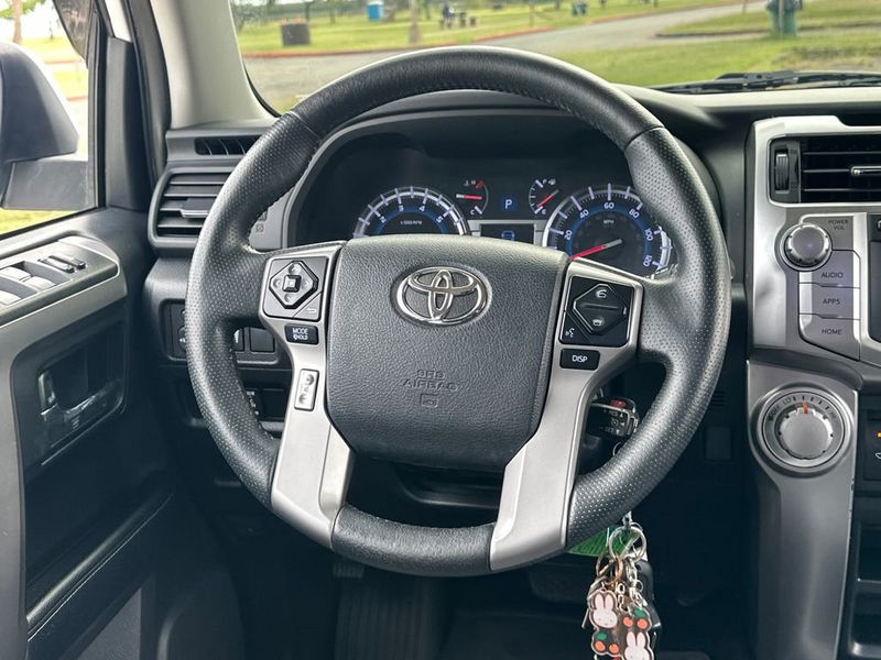 2019 Toyota 4Runner SR5 4WD - 22980787 - 16