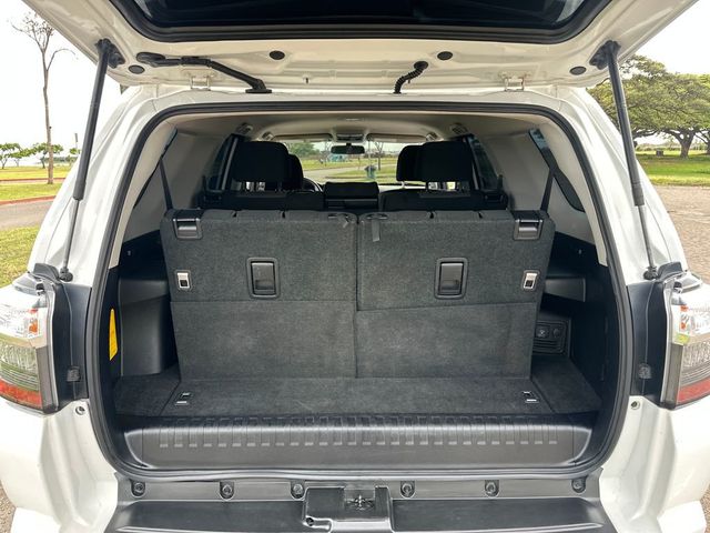 2019 Toyota 4Runner SR5 4WD - 22980787 - 18