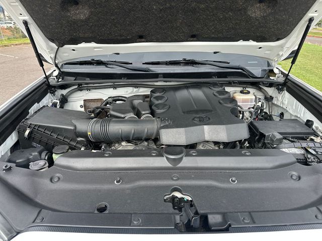 2019 Toyota 4Runner SR5 4WD - 22980787 - 19