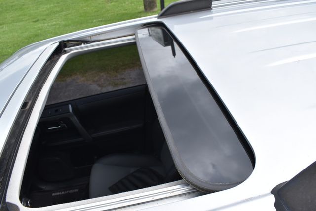 2019 Toyota 4Runner SR5 Premium 2WD - 22869652 - 16