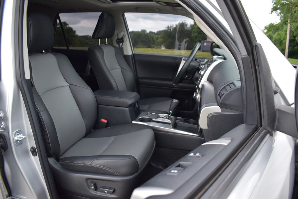 2019 Toyota 4Runner SR5 Premium 2WD photo 3