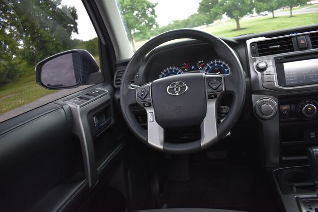 2019 Toyota 4Runner SR5 Premium 2WD - 22869652 - 36