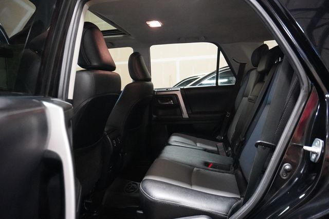 2019 Toyota 4Runner SR5 Premium 4WD - 23049632 - 9