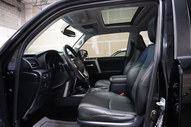 2019 Toyota 4Runner SR5 Premium 4WD - 23049632 - 5