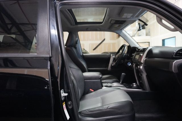 2019 Toyota 4Runner SR5 Premium 4WD - 23049632 - 7