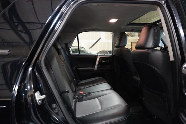 2019 Toyota 4Runner SR5 Premium 4WD - 23049632 - 8