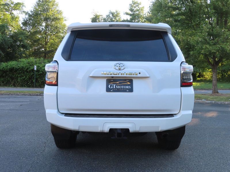 2019 Toyota 4Runner SR5 Premium 4WD photo 5