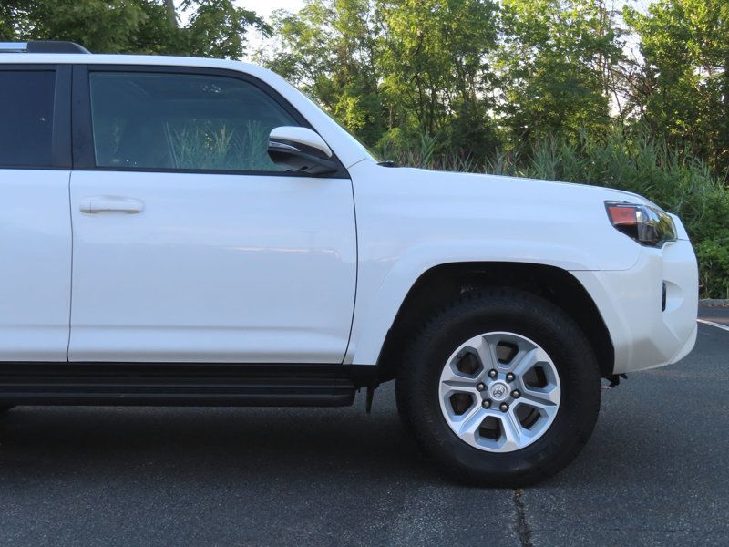 2019 Toyota 4Runner SR5 Premium 4WD photo 10