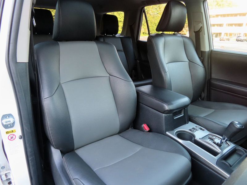 2019 Toyota 4Runner SR5 Premium 4WD photo 17