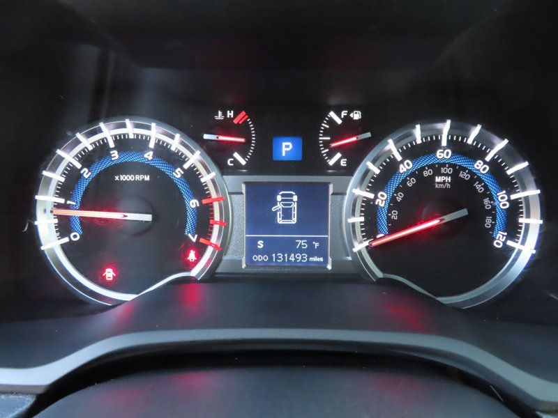 2019 Toyota 4Runner SR5 Premium 4WD photo 32