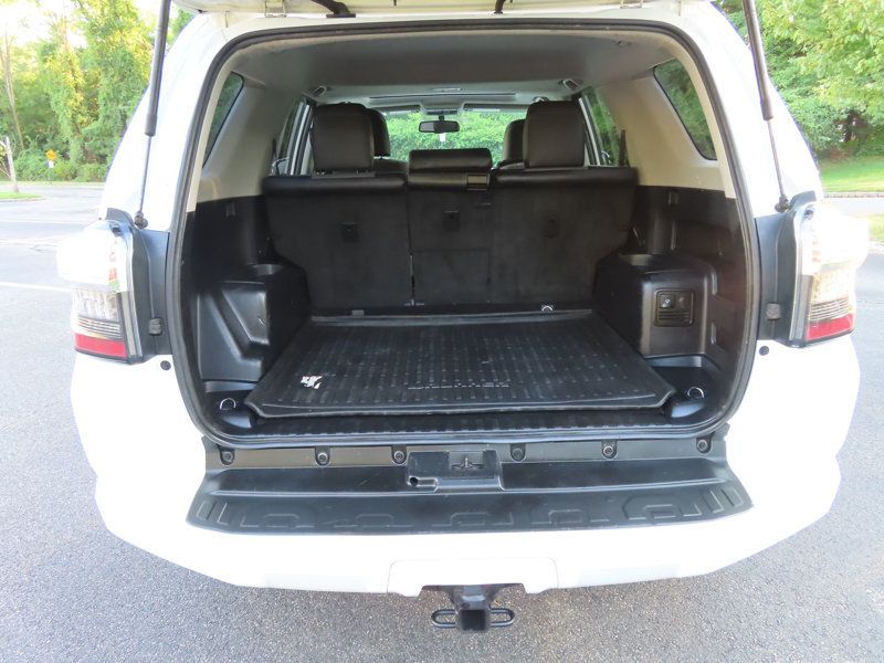 2019 Toyota 4Runner SR5 Premium 4WD photo 35